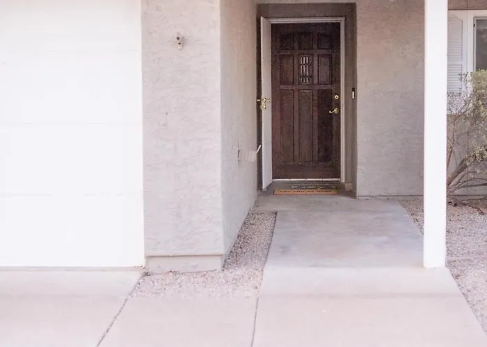 Next Getaway Home-3 Rooms, 4 Bed, 2 Bath, Backyard Holiday home Mesa